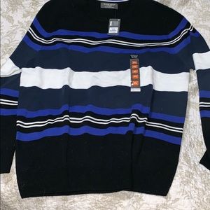 Men’s long sleeve sweater